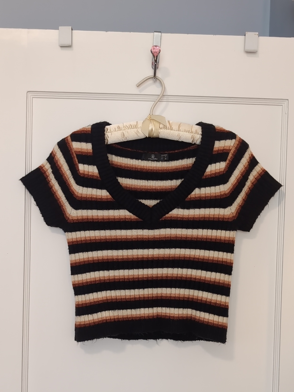 Volcom Striped Ribbed V-Neck Crop Top Sweater Y2K Surfercore